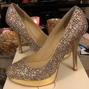 Joan & David - Size 7 - Sequin shoes!
